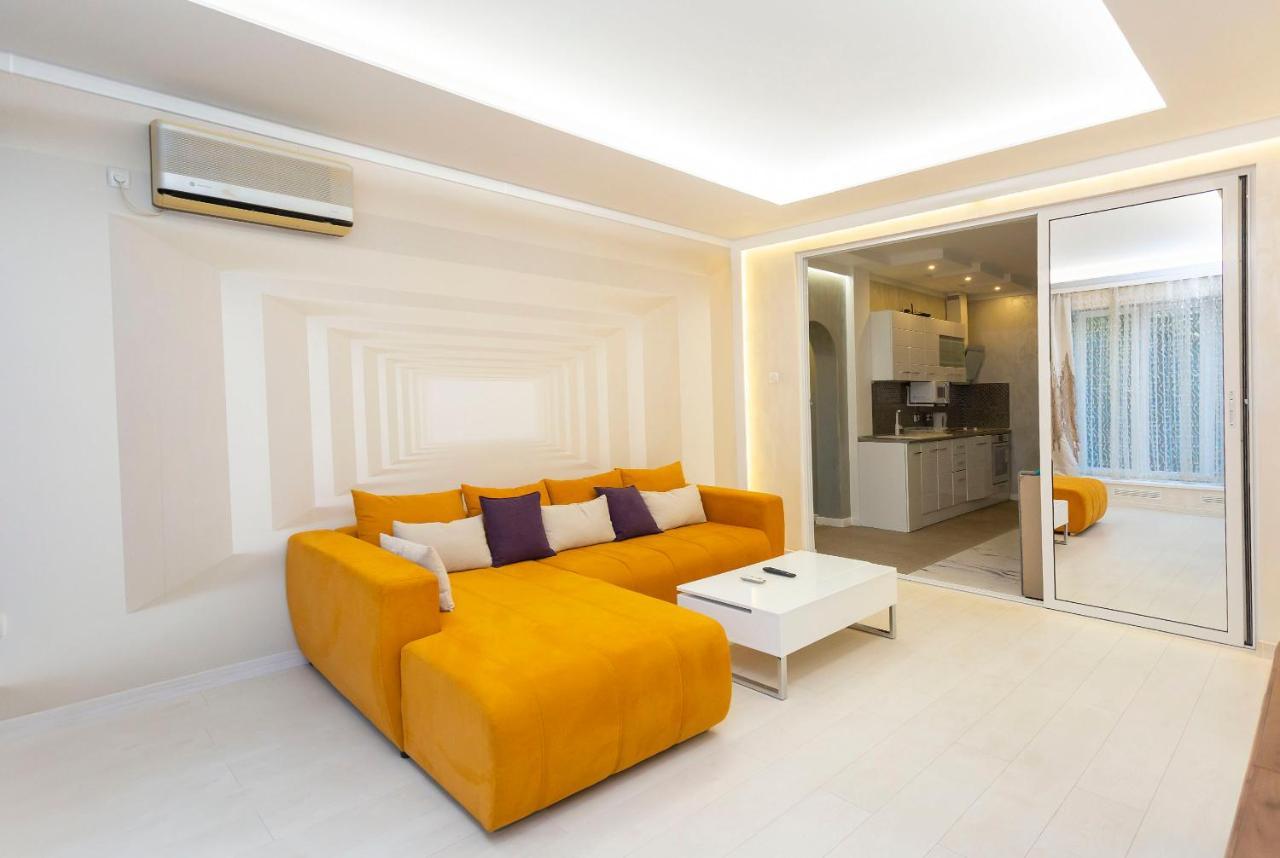 Central Vitosha Apartment Sofia Luaran gambar